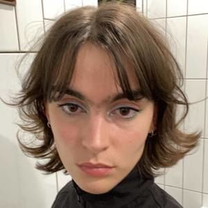 Meet your Posher, Ava